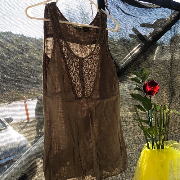 Olive green Eddie Bauer tank top - Picture 1 of 3